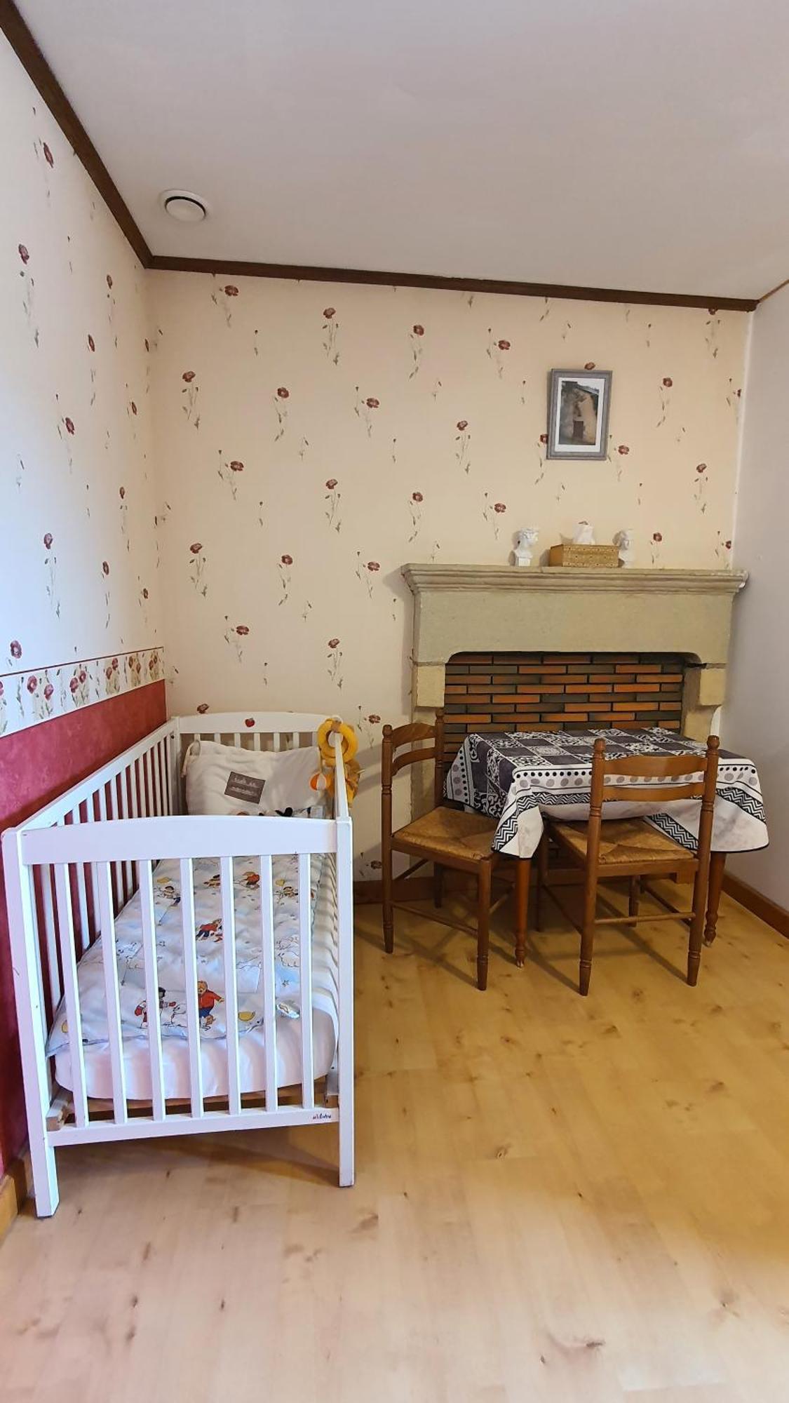 La Grange Des Roches Roses Bed & Breakfast Anchenoncourt-et-Chazel Rom bilde